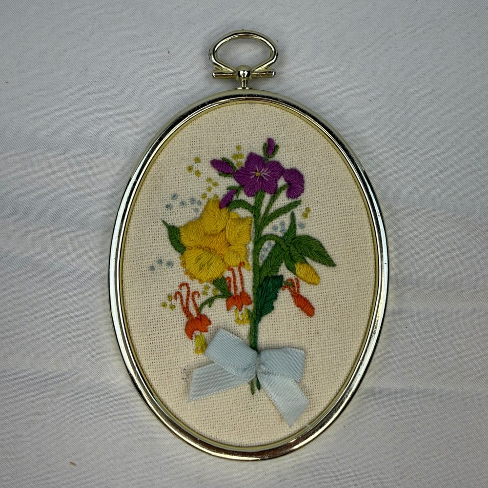 Vintage Handmade Floral Embroidery Oval Gold Frame Wall Decor Grandma Smith 5in